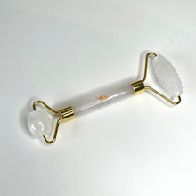 Load image into Gallery viewer, Glow Roller - Clear Quarts
